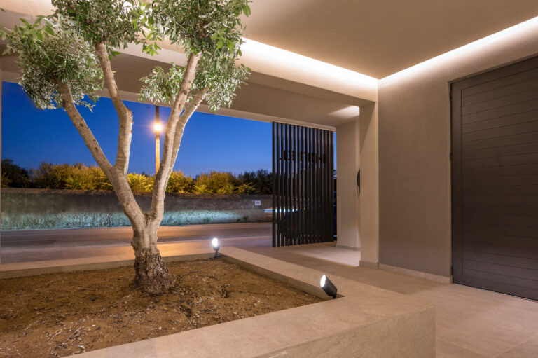 Discover Chania  through the eyes of Twin’s City Hotel
