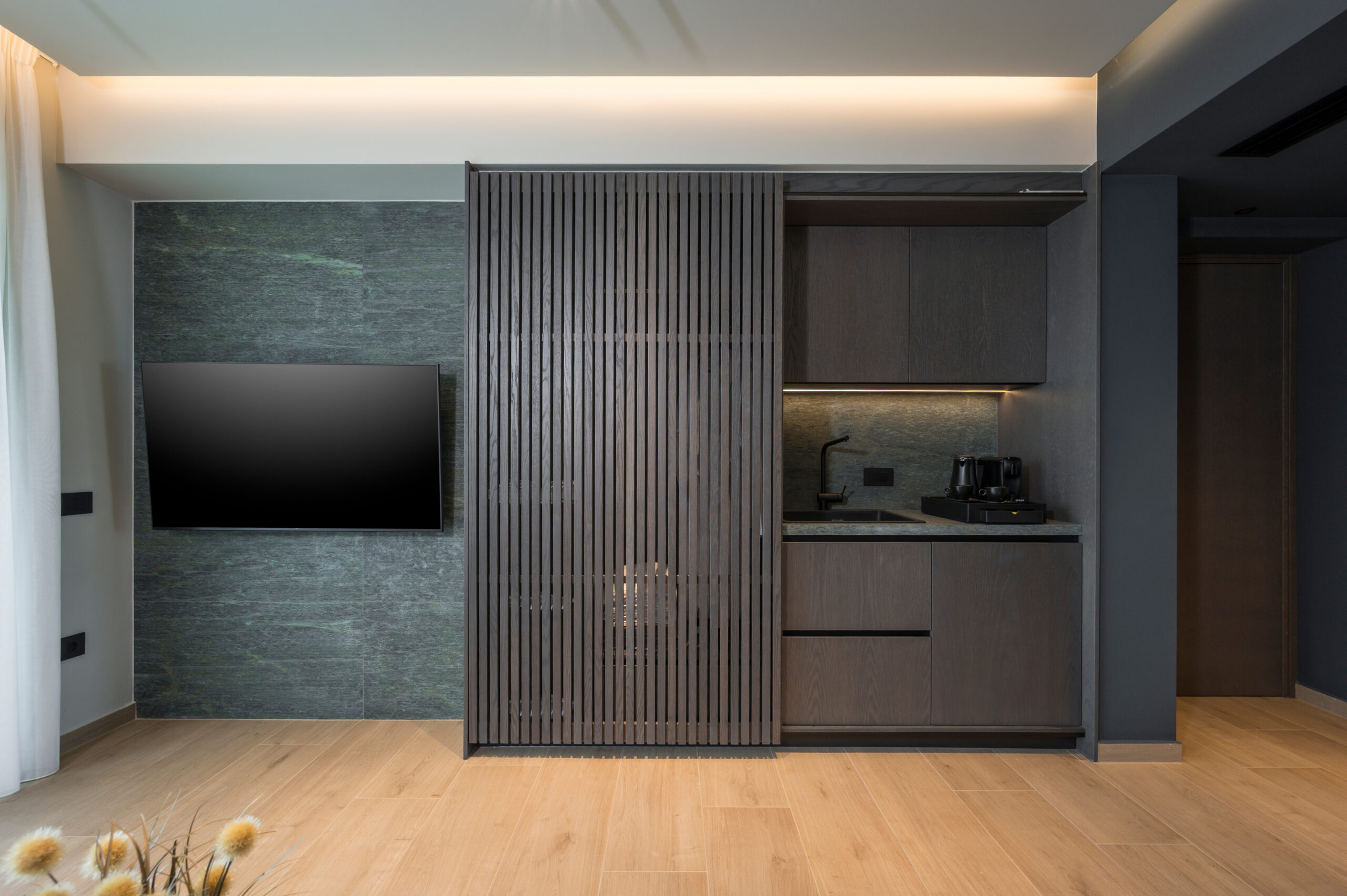 One Bedroom Family Apartment